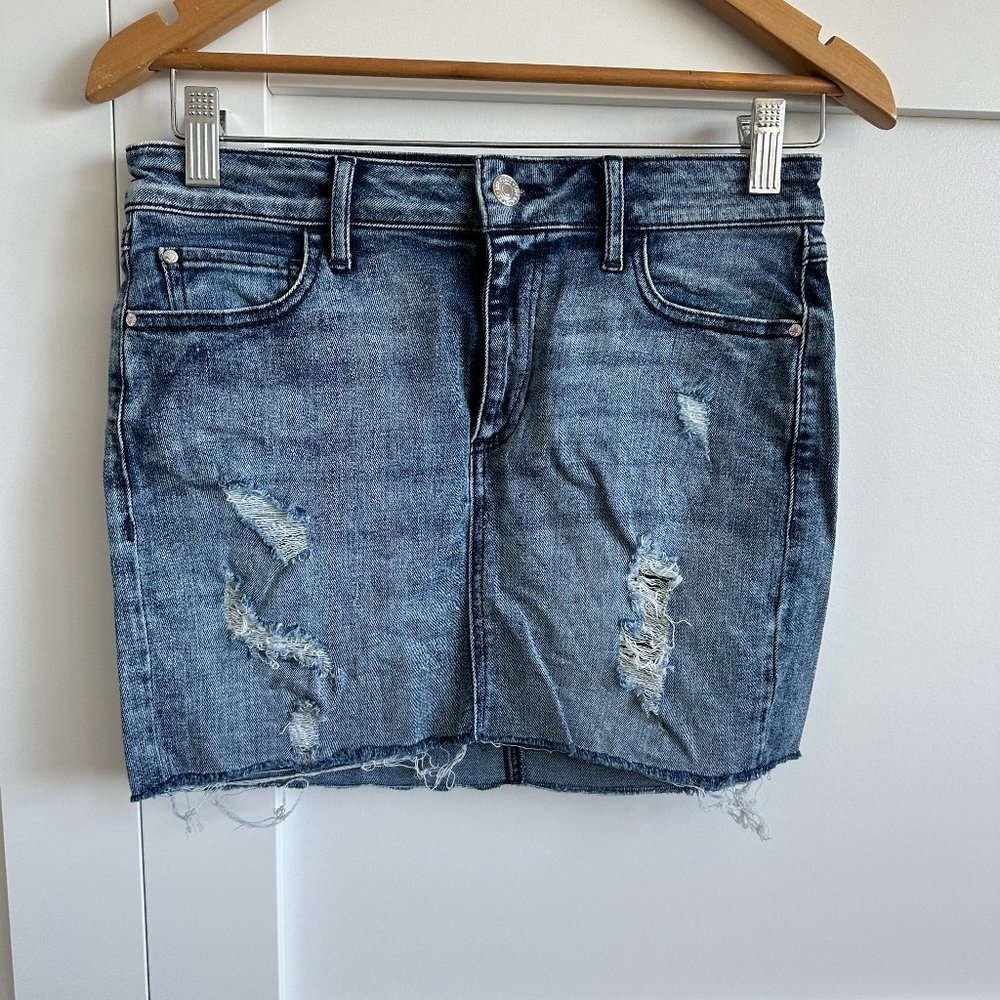 Guess Distressed mini denim skirt